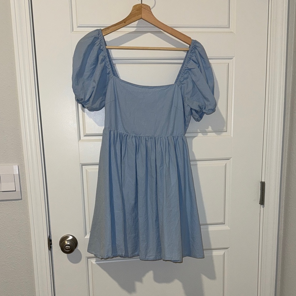 LE LIS blue puff sleeve dress with tie back size small